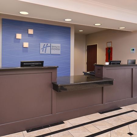 Holiday Inn Express & Suites San Antonio South Exterior foto