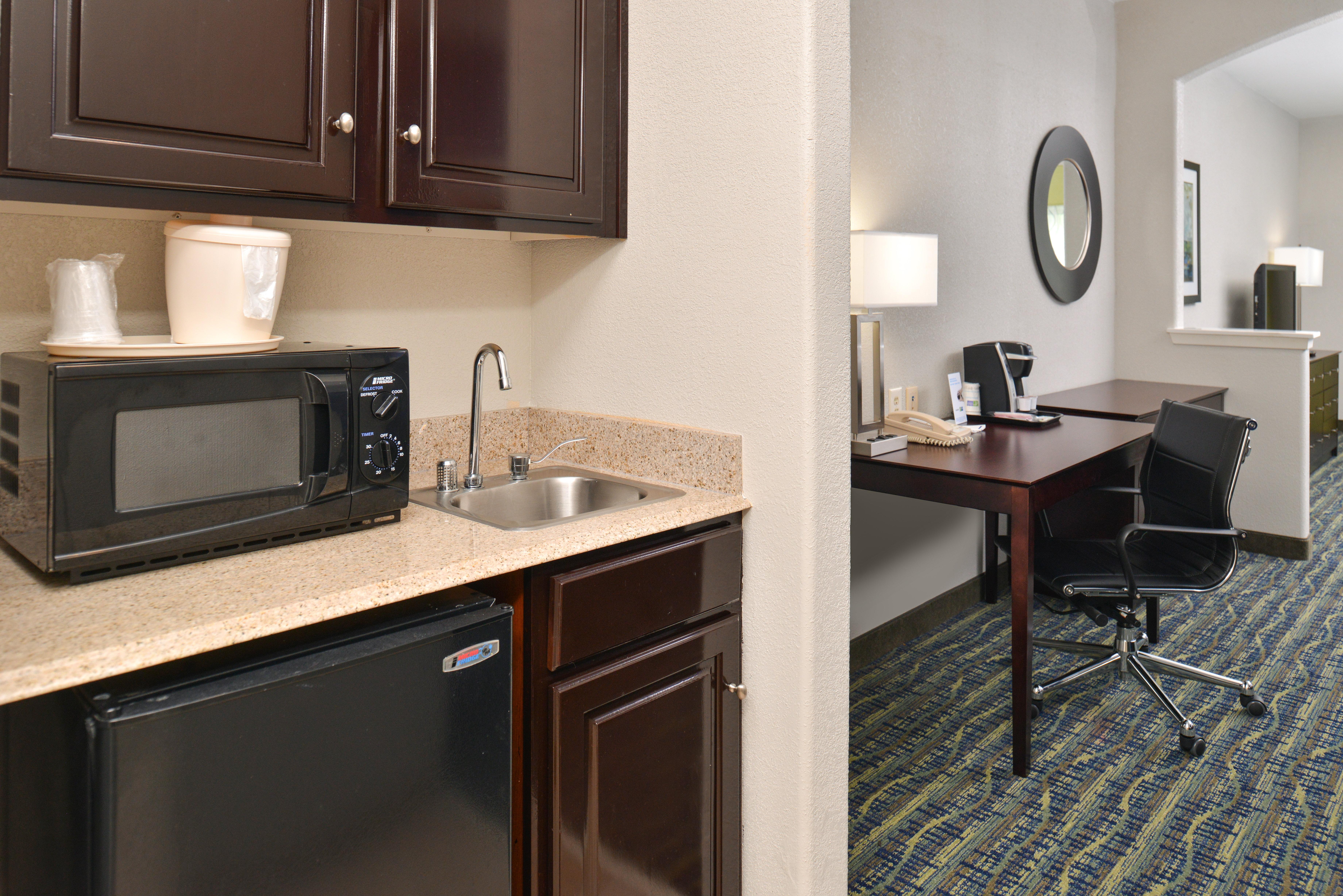 Holiday Inn Express & Suites San Antonio South Exterior foto
